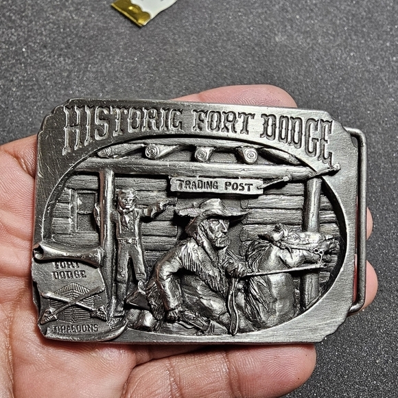 Historic Fort Dodge Commemorative Belt Buckle Silver Tone Limited Edition #888 c - Picture 1 of 10